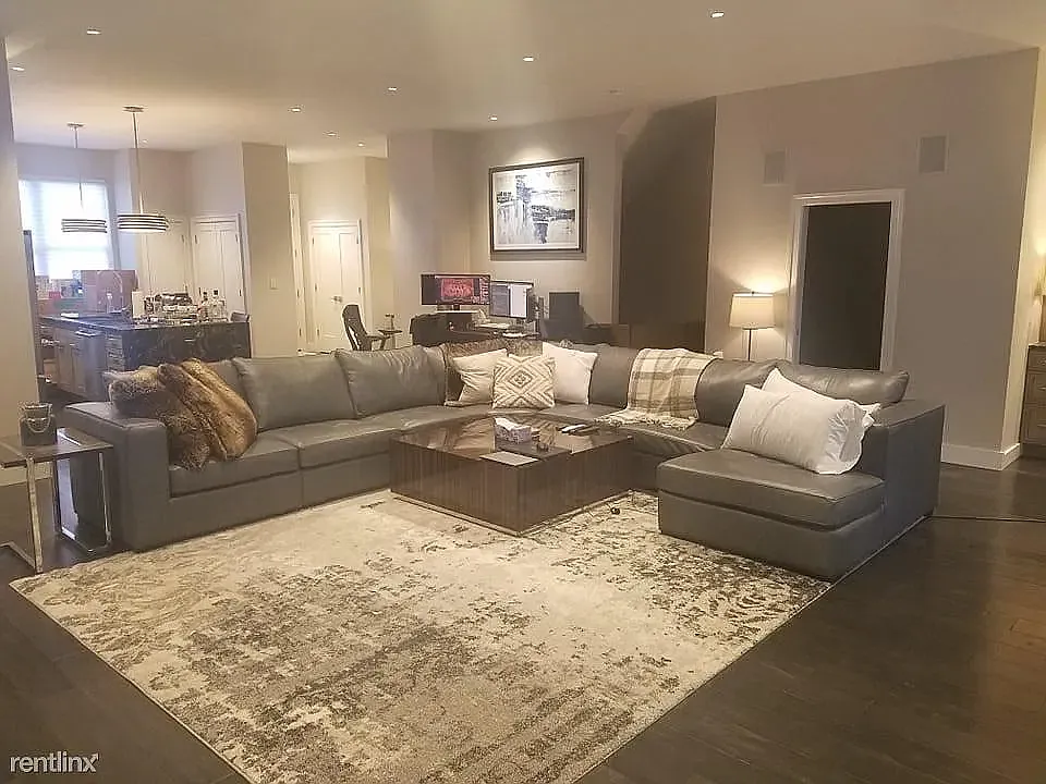3 bed, 3000 sqft, $3,800 — Photo 4