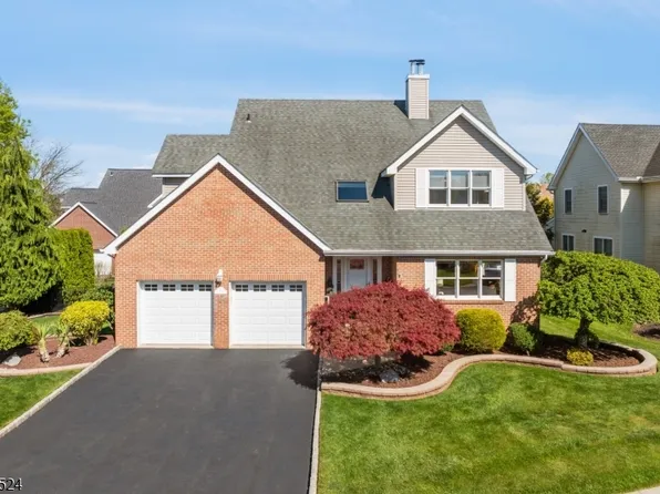 44 Baker Cir, Hillsborough Twp., NJ 08844