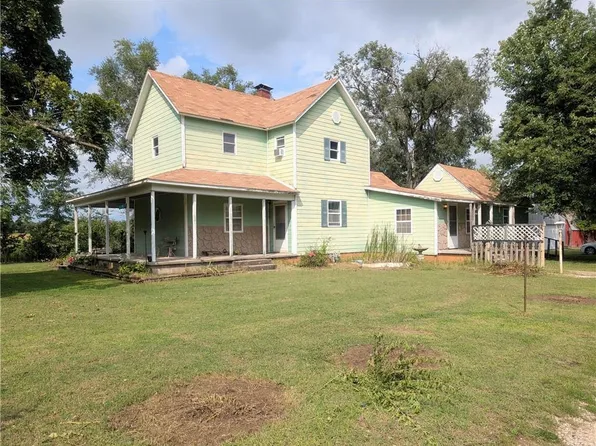 1191 2600th St, La Harpe, KS 66751