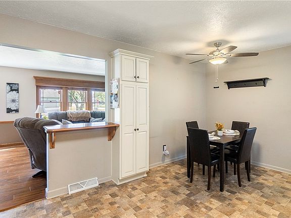 4th image of 668 Dorchester Dr