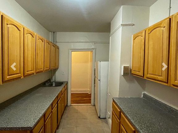 3rd image of 114 Glenwood Ave APT 306