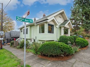 5516 20th Ave NE, Seattle, WA 98105
