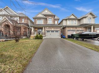 16 Treetops Blvd, New Tecumseth, ON L9R0M3