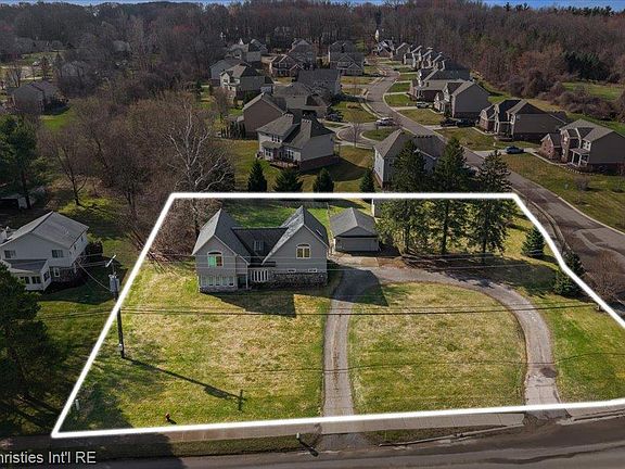 2nd image of 5863 Clarkston Rd
