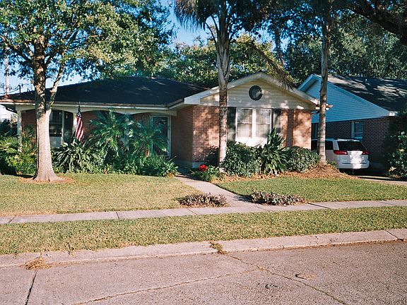 1457 Poinsetta Drive