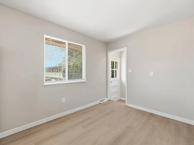 5565 S Delaware St #5571 — Photo 8