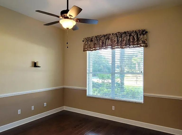 802 Westwood Dr — Photo 14