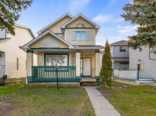 3806 E Catalina Blvd NE, Calgary, AB T1Y 6Y3