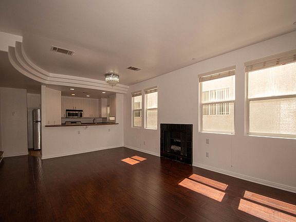 2nd image of 4259 Dixie Canyon Ave APT 3