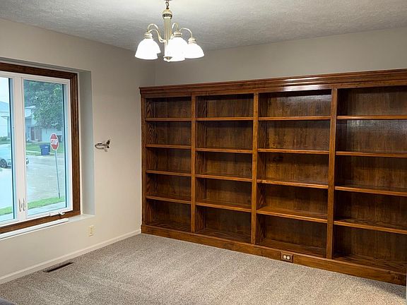 4th image of 3432 Faye Dr