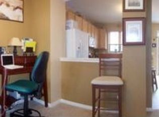 27W737 S Meadowview Dr, Winfield, IL 60190