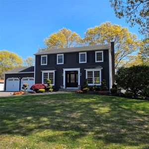 38 Bishop Lane, Holbrook, NY, 11741