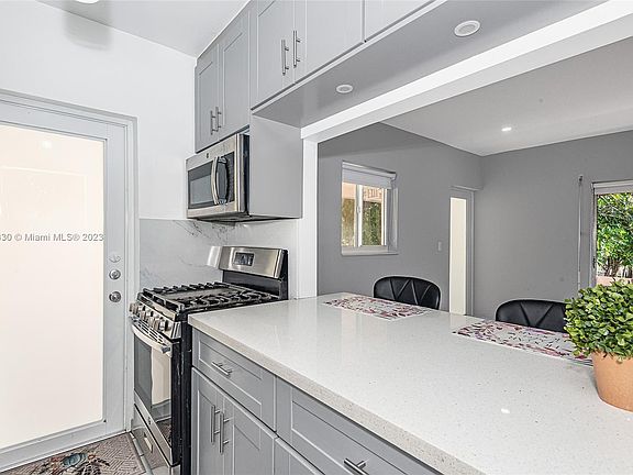 4th image of 644 Meridian Ave APT 7