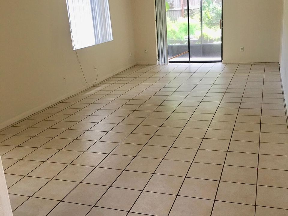 1st image of 200 Lincoln Ave #200