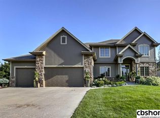 19515 Jackson St, Elkhorn, NE 68022