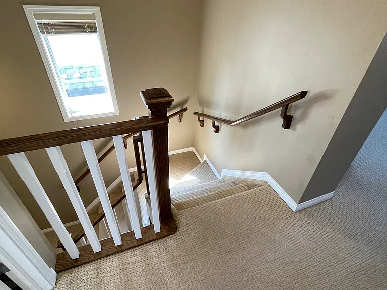 7685 Schmid Cres NW — Photo 29
