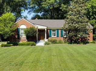 745 Ivy Rd, Memphis, TN 38117