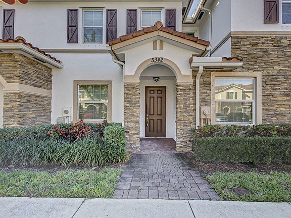 2nd image of 5342 Ellery Terrace