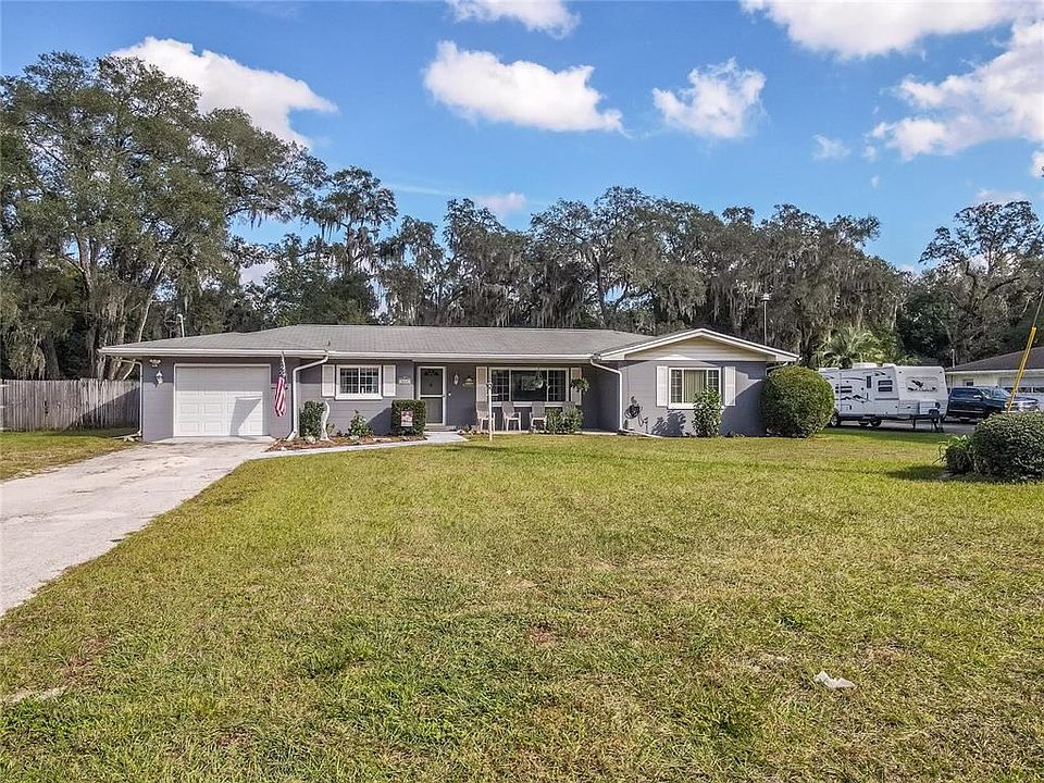 1st image of 5068 Lakewood Dr