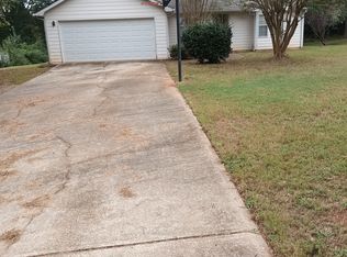 120 Rosewood Dr, McDonough, GA 30253
