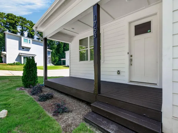 1753 Crest Rd, Raleigh, NC 27606