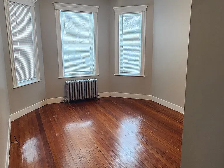 39 Harwood St #2 — Photo 5
