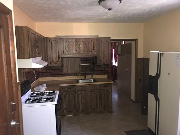 4th image of 3305 Marshall Ave
