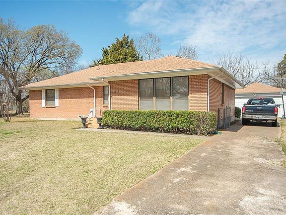 3rd image of 1843 Riverway Pl
