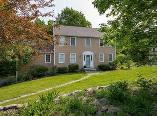 5 Farmington Dr, Shrewsbury, MA 01545