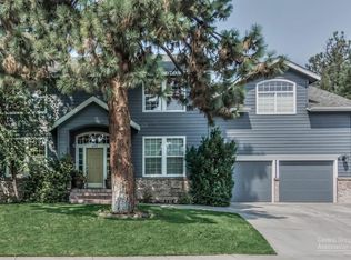 699 SE Airpark Dr, Bend, OR 97702