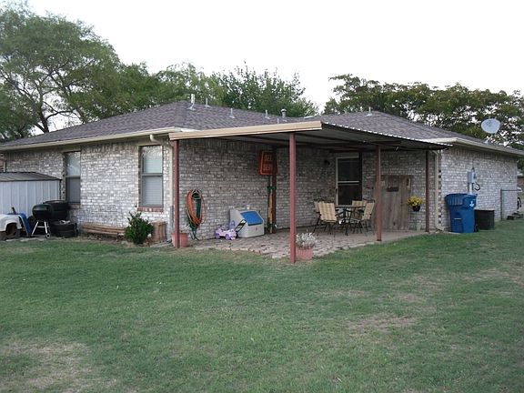 2nd image of 919 W Seminole Dr
