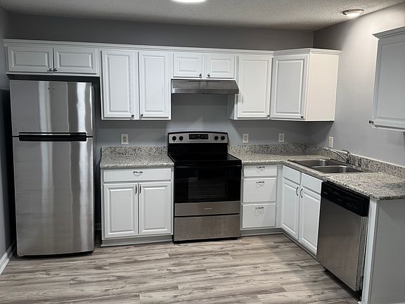2nd image of 5553 Fieldcross Ct