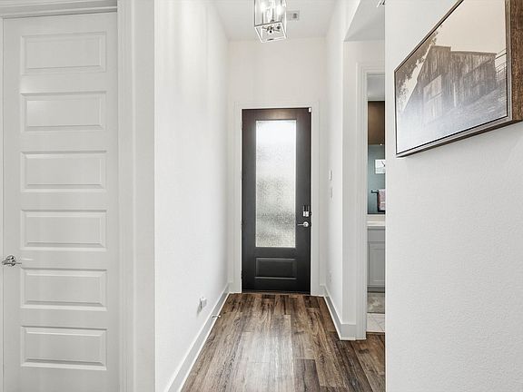 3rd image of 2308 Stella Ln