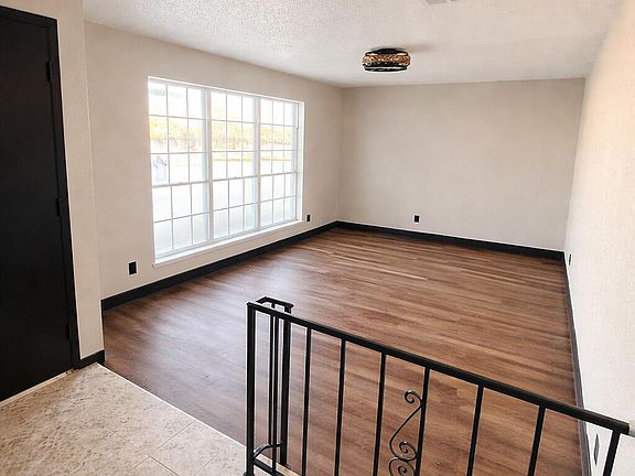 2nd image of 2412 Penwood Dr