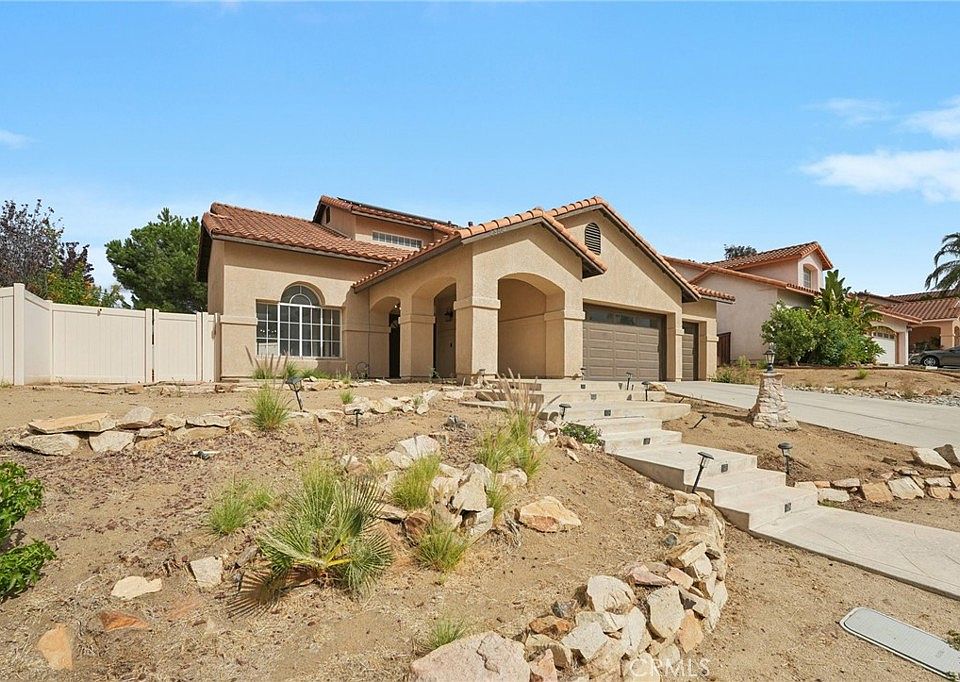 1st image of 23102 Trillium Dr
