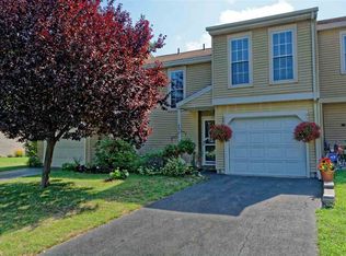 28 Chadwyck Sq, Cohoes, NY 12047