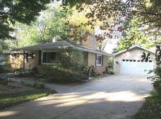 4058 Laukus Ln, Saint Joseph, MI 49085