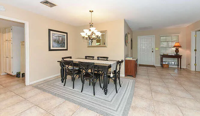 493 Forestview Dr — Photo 8