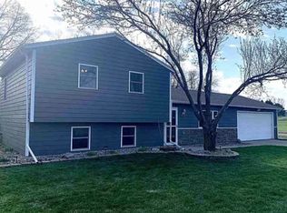 4516 S Highland Ave, Sioux Falls, SD 57103