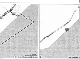 Mill Hollow Ln, Strongsville, OH 44136