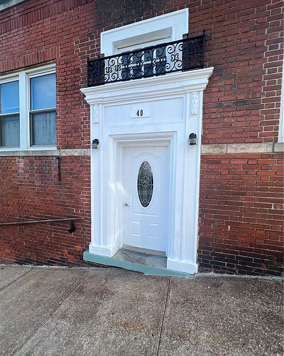 1st image of 40 Fairview Ave APT 2