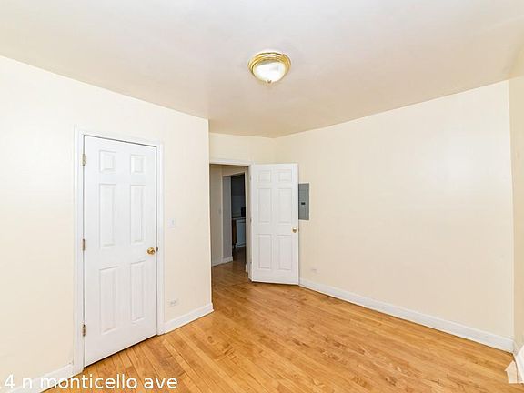 4th image of 3114 N Monticello Ave #111