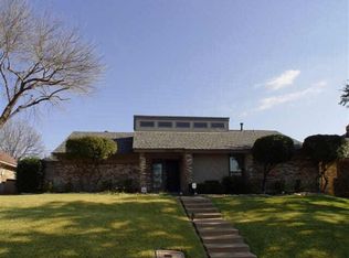 8502 Stableglen Dr, Dallas, TX 75243