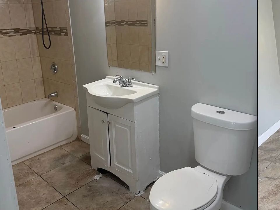 2nd image of 26-30 Pleasant St #1