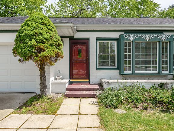 2nd image of 6817 Rothbury St