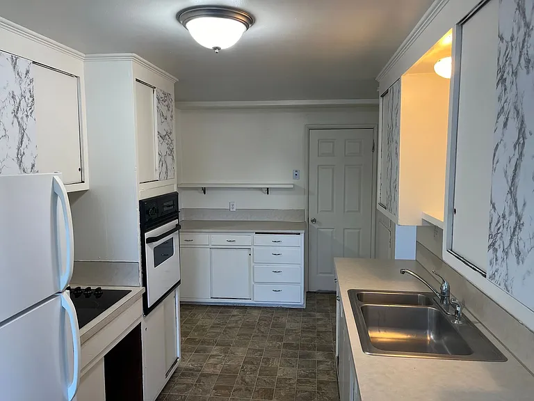 2722-2724 W Peninsula Dr — Photo 7