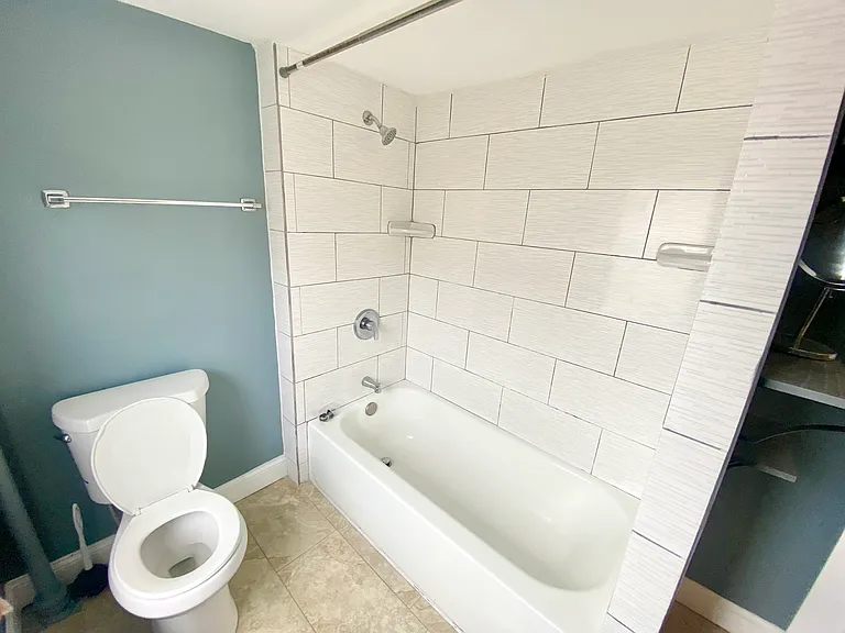 34 Southard St #2 — Photo 8