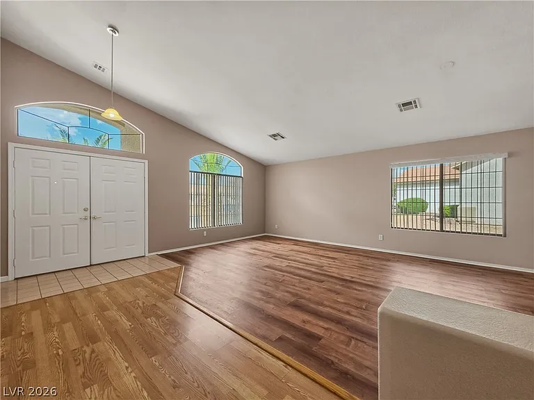 1037 Blue Lantern Dr — Photo 14