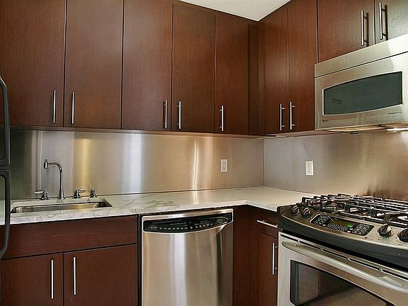 3rd image of 350 W 53rd St APT 6E