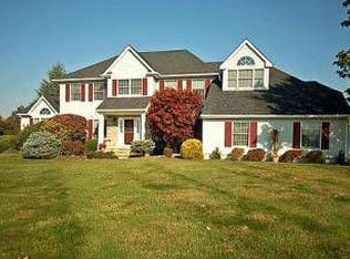 40 Steeple Chase Rd, Millstone Twp, NJ 08535